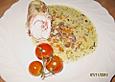 Herzhaft gef&uuml;llte Roulade vom H&auml;hnchenbrustfilet