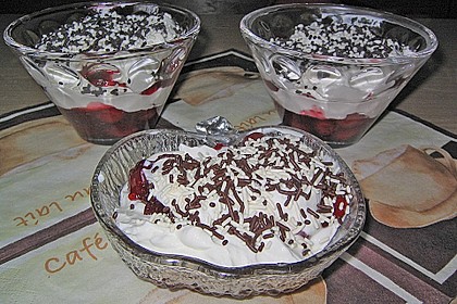 Kirsch - Sahne - Quark - Dessert 1