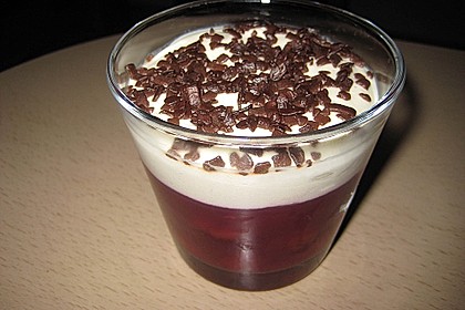 Kirsch - Sahne - Quark - Dessert 4