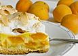 Aprikosenkuchen mit Nusshaube