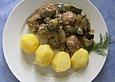 Schmorgurkenpfanne mit Bratkl&ouml;&szlig;chen