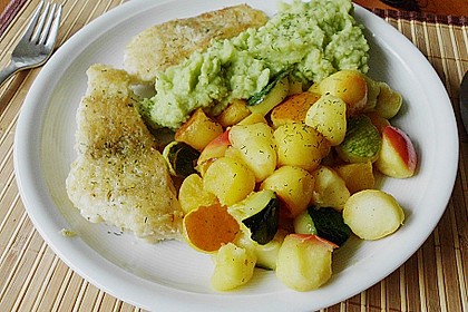 Blauleng und Krabben mit Apfel - K&uuml;rbis - Zucchini - Kugeln und Kartoffel - Avocado - P&uuml;ree 6