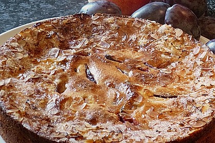 Zwetschgenkuchen mit Sahne - Mandelguss 9