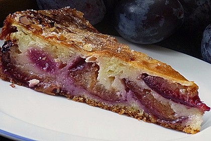 Zwetschgenkuchen mit Sahne - Mandelguss 10