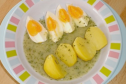 Eierragout in Kräutersoße 9