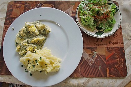 Eierragout in Kräutersoße 14