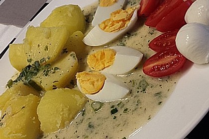 Eierragout in Kräutersoße 10