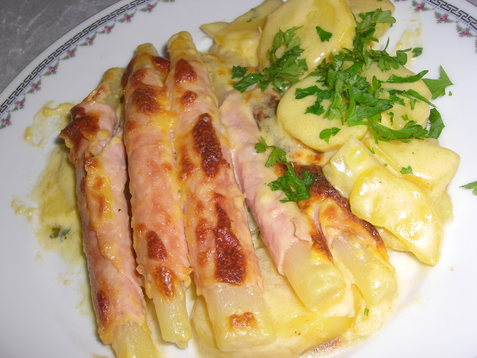 Schinken - Spargelröllchen mit Käse überbacken (Rezept mit Bild ...
