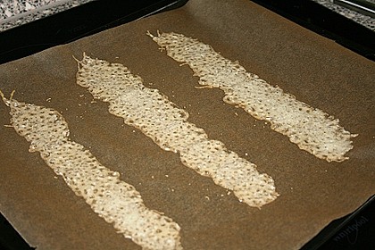 W&uuml;rzige Parmesanchips 10