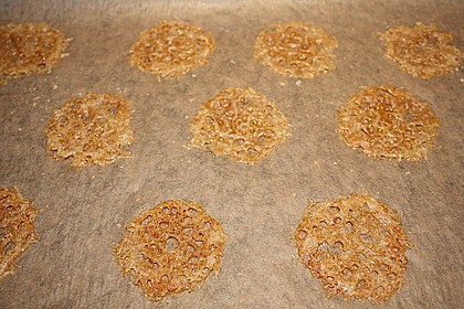 W&uuml;rzige Parmesanchips 15