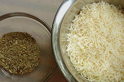 W&uuml;rzige Parmesanchips 1