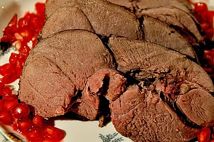 Rehkeule in Granatapfelsauce mit Schupfnudeln und Brokkoli 8