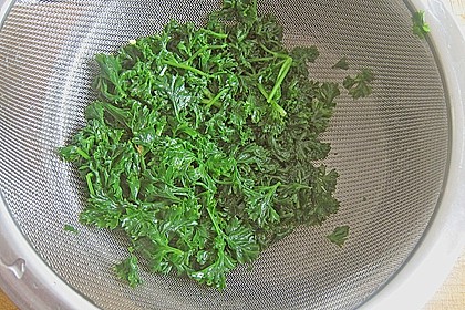 Wachtel an Petersilien - Kartoffelcreme mit M&ouml;hren und Romanesco 1