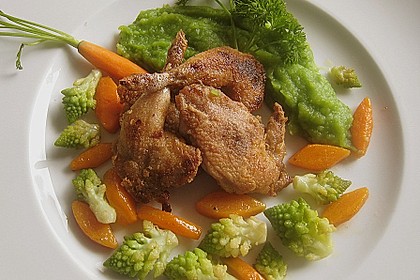 Wachtel an Petersilien - Kartoffelcreme mit M&ouml;hren und Romanesco 4