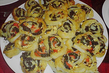 Blätterteig-Spinat-Schnecken 40