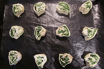Blätterteig-Spinat-Schnecken 54