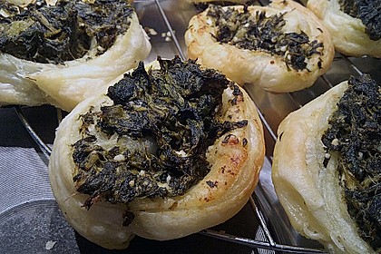 Blätterteig-Spinat-Schnecken 42