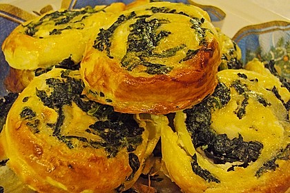 Blätterteig-Spinat-Schnecken 51