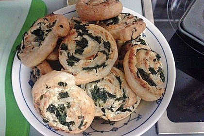 Blätterteig-Spinat-Schnecken 9