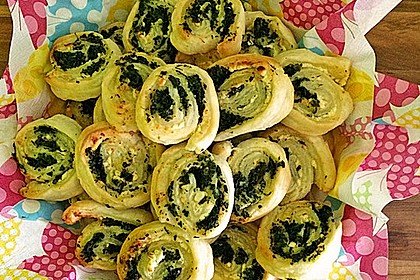 Blätterteig-Spinat-Schnecken 23