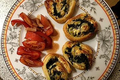 Blätterteig-Spinat-Schnecken 1