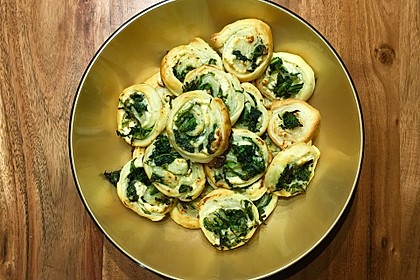 Blätterteig-Spinat-Schnecken 32