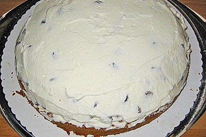 Oma Lisas wunderbare Rum - Rosinen - Torte 1