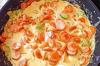 Nudeln mit Zucchini - Möhren - Sauce 7