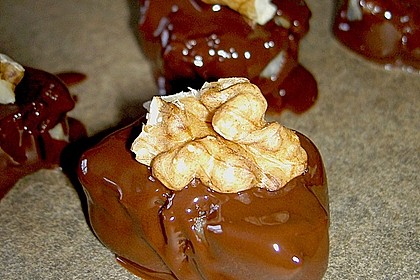 Walnuss - Marzipan - Pralinen 5