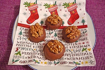 Walnuss - Marzipan - Pralinen 3