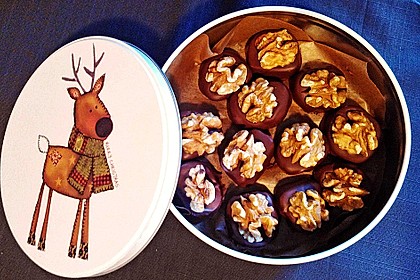 Walnuss - Marzipan - Pralinen 2