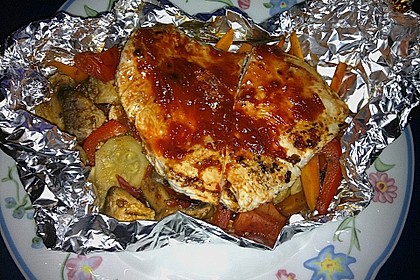 H&uuml;hnerbrustfilet mit Gem&uuml;se in der Folie gegart 5