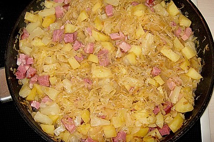 Sauerkraut - Kasseler - Kartoffel - Pfanne mit Ananas 1