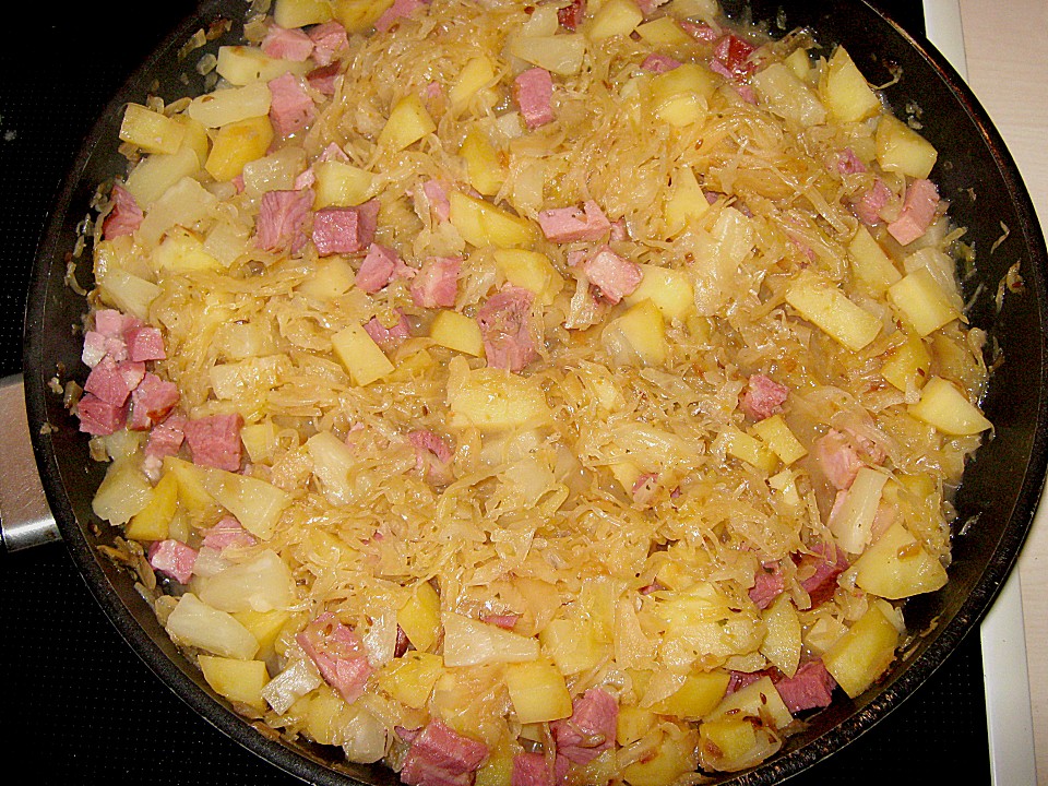 Sauerkraut - Kasseler - Kartoffel - Pfanne mit Ananas (Rezept mit Bild ...