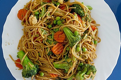 Soba - Nudeln mit Gem&uuml;se 1