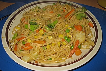 Soba - Nudeln mit Gem&uuml;se 3