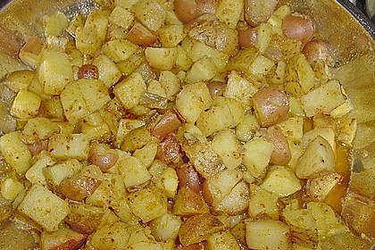 W&uuml;rzige Kartoffeln auf indische Art