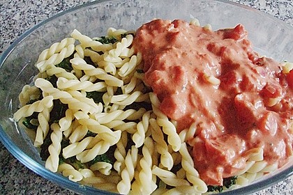 Nudel - Tomaten - Spinat - Auflauf 1