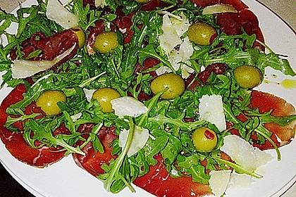 Carpaccio aus Bresaola mit Rucola 3