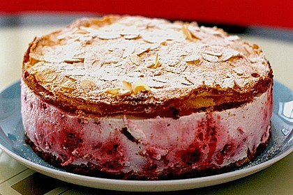 Schneemousse-Erdbeertorte 49