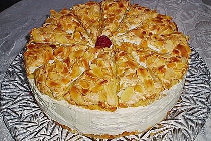 Schneemousse-Erdbeertorte 28