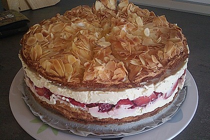 Schneemousse-Erdbeertorte 20