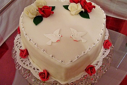 Schneemousse-Erdbeertorte 14
