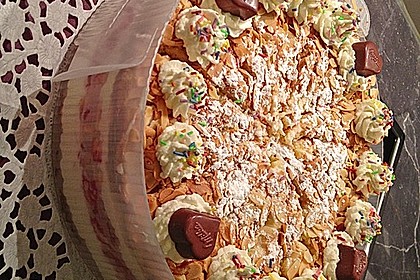 Schneemousse-Erdbeertorte 61