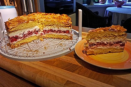 Schneemousse-Erdbeertorte 32