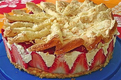 Schneemousse-Erdbeertorte 13