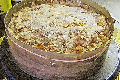 Schneemousse-Erdbeertorte 70