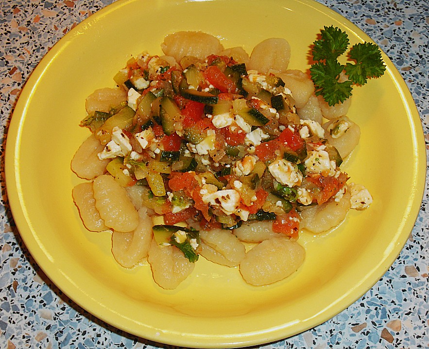 Gnocchi Zucchini Pfanne Mit Schafsk Se Von Fanca Chefkoch De