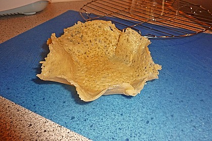 Feldsalat im Parmesank&ouml;rbchen 1