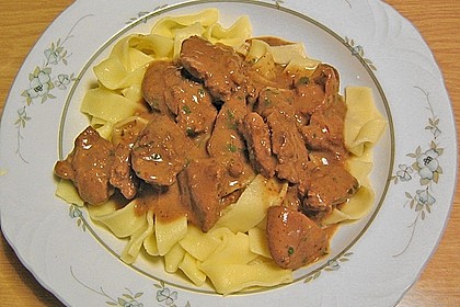Tagliatelle mit H&auml;hnchenleber in Sahneso&szlig;e 1